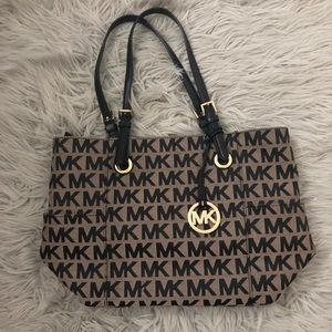 Michael Kors Jet Set Travel Logo Tote Bag